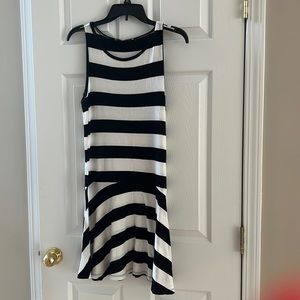 Stripped swing dress. Drop waist